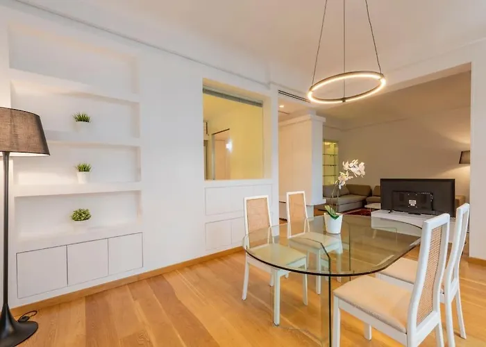 2 - Exclusive 2bedroom & 2bathroom