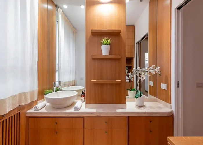 2 - Exclusive 2bedroom & 2bathroom Rom