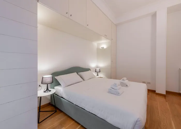 2 - Exclusive 2bedroom & 2bathroom